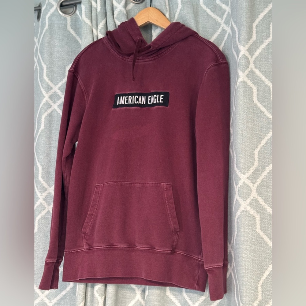 Vintage American Eagle Outfitters Men's Maroon Hoodie